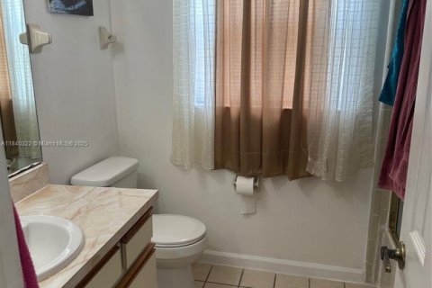 House in Orlando, Florida 3 bedrooms № 1830378 - photo 15
