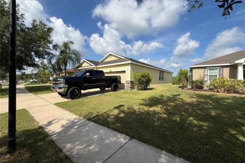 House in Ruskin, Florida 3 bedrooms, 168.15 sq.m. № 2228278 - photo 5
