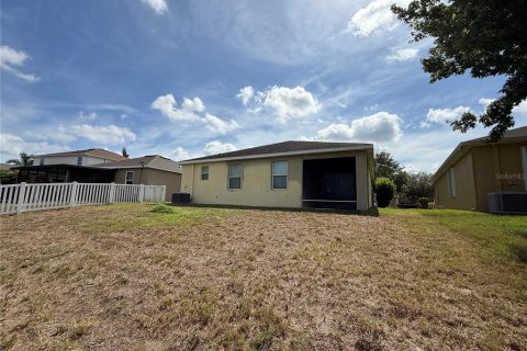House in Ruskin, Florida 3 bedrooms, 168.15 sq.m. № 2228278 - photo 29
