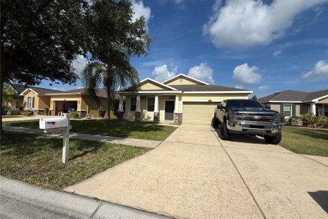 House in Ruskin, Florida 3 bedrooms, 168.15 sq.m. № 2228278 - photo 2