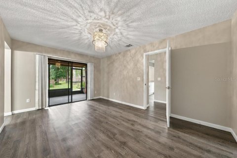 Touwnhouse à louer à Lake Mary, Floride: 2 chambres, 105.54 m2 № 2422698 - photo 18