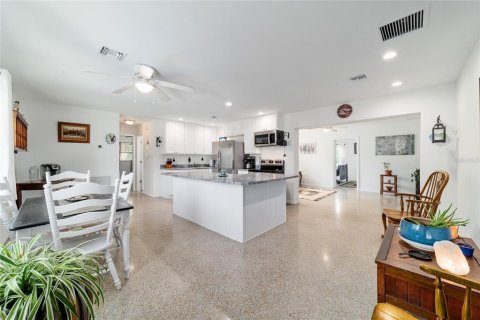 Casa en venta en Dunnellon, Florida, 3 dormitorios, 152.27 m2 № 1826704 - foto 7
