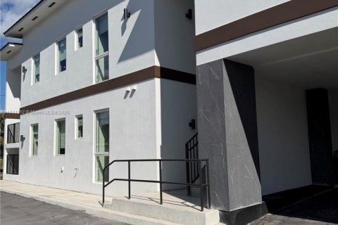 Immobilier commercial à vendre à Hallandale Beach, Floride № 1962297 - photo 8