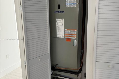 Immobilier commercial à vendre à Hallandale Beach, Floride № 1962297 - photo 25