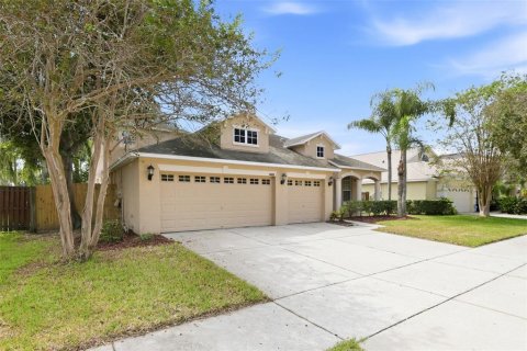 Villa ou maison à Riverview, Floride 5 chambres, 273.78 m2 № 2390887