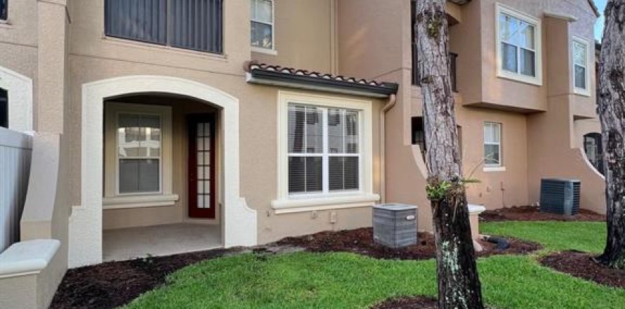 Adosado en Orlando, Florida 3 dormitorios, 155.24 m2 № 1847462