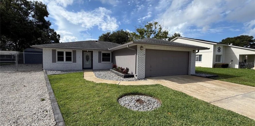 Casa en Titusville, Florida 3 dormitorios, 118.36 m2 № 2386328
