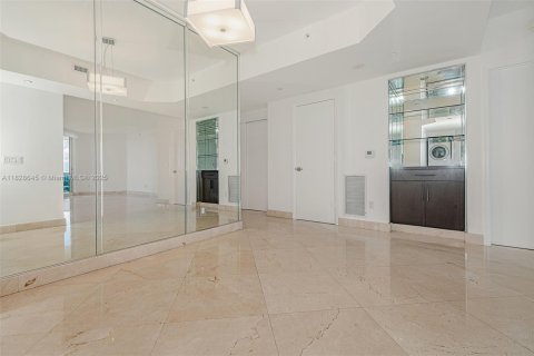 Снять в аренду кондоминиум в Майами-Бич, Флорида 2 спальни, 138.42м2, № 1958036 - фото 11