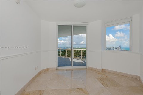 Снять в аренду кондоминиум в Майами-Бич, Флорида 2 спальни, 138.42м2, № 1958036 - фото 16
