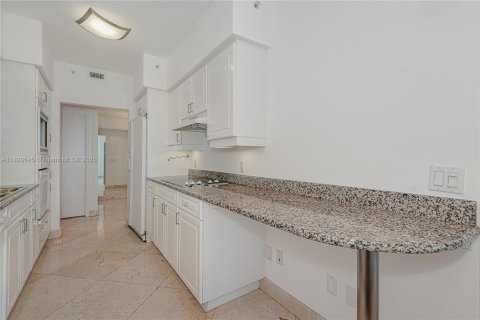 Снять в аренду кондоминиум в Майами-Бич, Флорида 2 спальни, 138.42м2, № 1958036 - фото 15