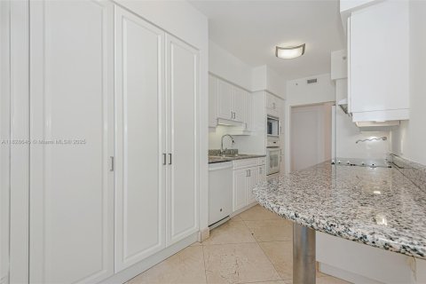 Снять в аренду кондоминиум в Майами-Бич, Флорида 2 спальни, 138.42м2, № 1958036 - фото 14