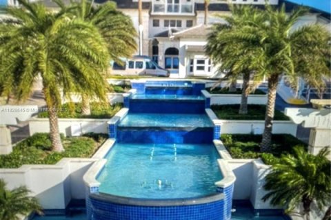 Снять в аренду кондоминиум в Майами-Бич, Флорида 2 спальни, 138.42м2, № 1958036 - фото 30