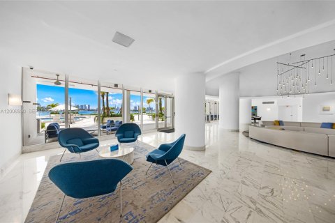 Condominio en venta en Miami Beach, Florida, 1 dormitorio, 79.15 m2 № 2170773 - foto 14