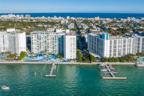 Condominio en venta en Miami Beach, Florida, 1 dormitorio, 79.15 m2 № 2170773 - foto 27