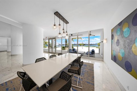 Condominio en venta en Miami Beach, Florida, 1 dormitorio, 79.15 m2 № 2170773 - foto 16