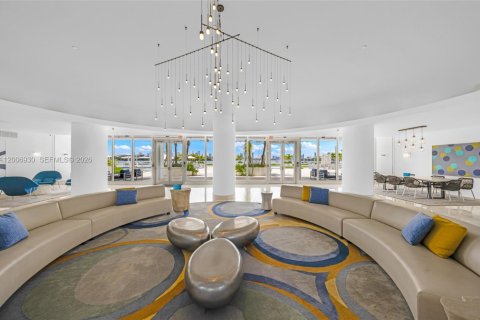 Condominio en venta en Miami Beach, Florida, 1 dormitorio, 79.15 m2 № 2170773 - foto 15