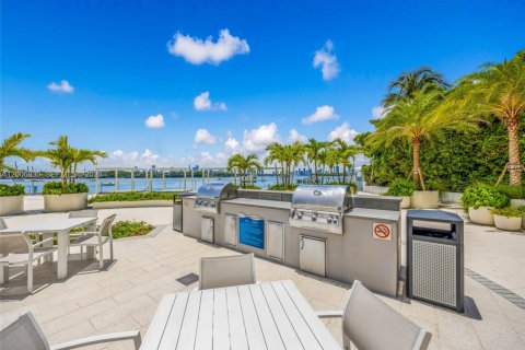 Condominio en venta en Miami Beach, Florida, 1 dormitorio, 79.15 m2 № 2170773 - foto 23