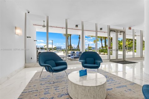 Condominio en venta en Miami Beach, Florida, 1 dormitorio, 79.15 m2 № 2170773 - foto 17