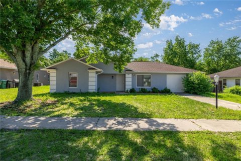 House in Ocala, Florida 2 bedrooms, 115.29 sq.m. № 1791688 - photo 2