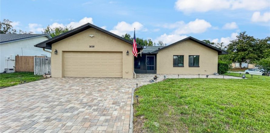 Villa ou maison à Casselberry, Floride 4 chambres, 169.18 m2 № 2230049