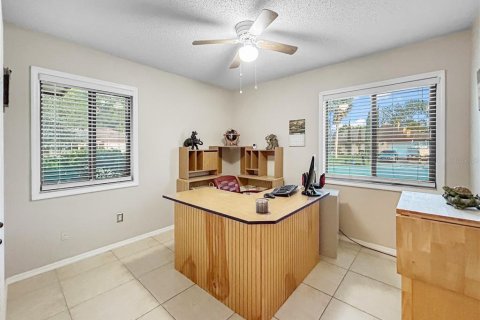 Villa ou maison à vendre à Casselberry, Floride: 4 chambres, 169.18 m2 № 2230049 - photo 22