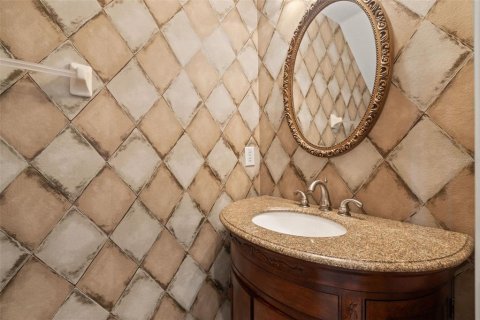 Casa en venta en Tampa, Florida, 4 dormitorios, 336.4 m2 № 2422753 - foto 16
