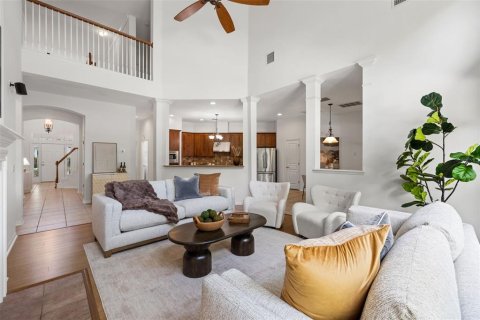 Casa en venta en Tampa, Florida, 4 dormitorios, 336.4 m2 № 2422753 - foto 8