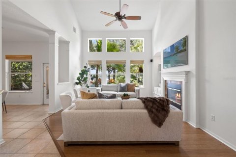 Casa en venta en Tampa, Florida, 4 dormitorios, 336.4 m2 № 2422753 - foto 10