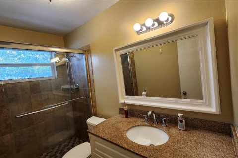 Снять в аренду кондоминиум в Помпано-Бич, Флорида 1 спальня, 85.47м2, № 2036575 - фото 9