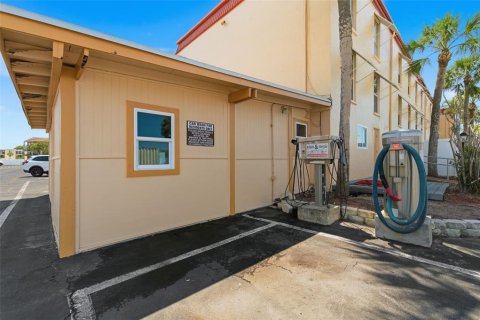 Купить кондоминиум в Сент-Пит-Бич, Флорида 5 комнат, 60.39м2, № 2101829 - фото 23
