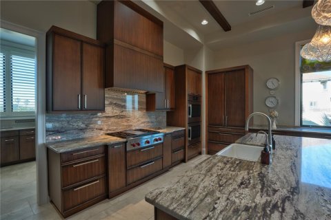 Villa ou maison à vendre à Palm Coast, Floride: 5 chambres, 561.32 m2 № 1555877 - photo 13
