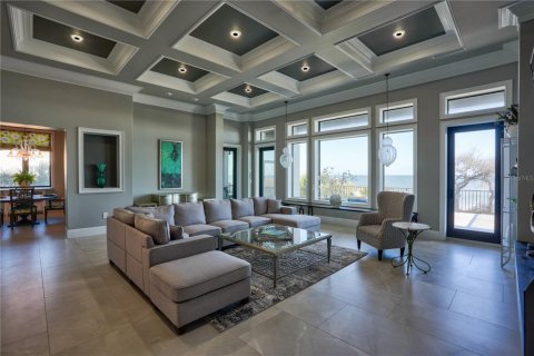 Villa ou maison à vendre à Palm Coast, Floride: 5 chambres, 561.32 m2 № 1555877 - photo 4