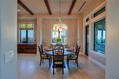 Villa ou maison à vendre à Palm Coast, Floride: 5 chambres, 561.32 m2 № 1555877 - photo 10