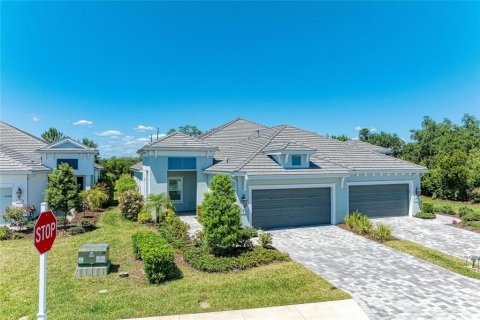House in Bradenton, Florida 3 bedrooms, 170.2 sq.m. № 2211578