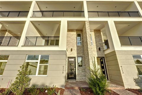 Townhouse in Orlando, Florida 3 bedrooms, 198.81 sq.m. № 1534929 - photo 2