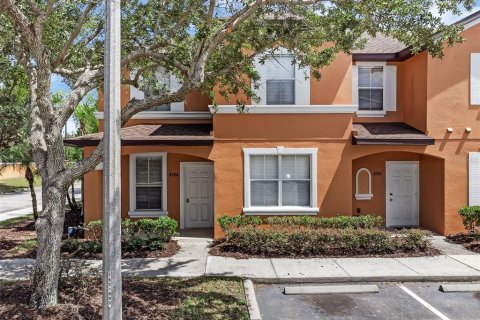 Adosado en venta en Kissimmee, Florida, 4 dormitorios, 172.05 m2 № 1910853 - foto 1