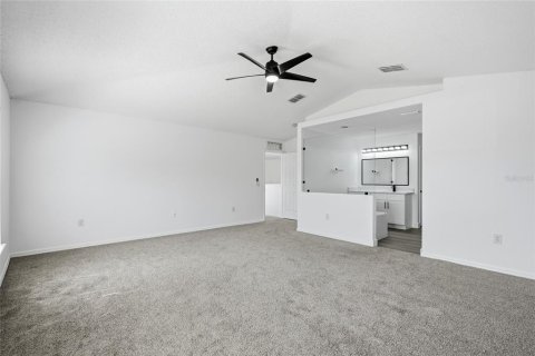 Casa en venta en Spring Hill, Florida, 4 dormitorios, 261.98 m2 № 2198029 - foto 27