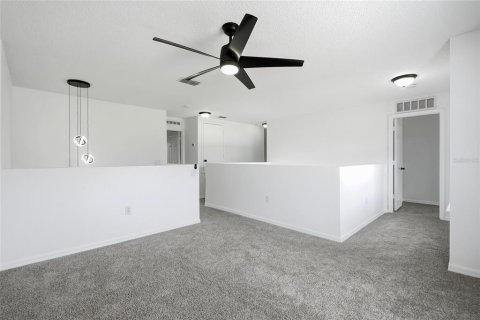 Casa en venta en Spring Hill, Florida, 4 dormitorios, 261.98 m2 № 2198029 - foto 24