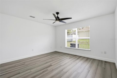 Casa en venta en Spring Hill, Florida, 4 dormitorios, 261.98 m2 № 2198029 - foto 19