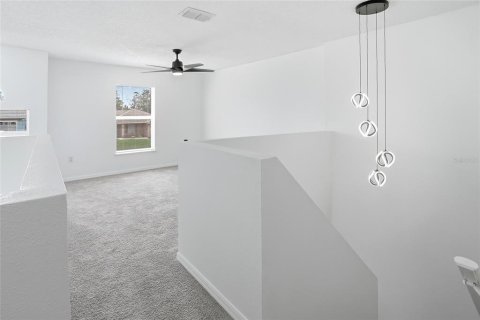 Casa en venta en Spring Hill, Florida, 4 dormitorios, 261.98 m2 № 2198029 - foto 22