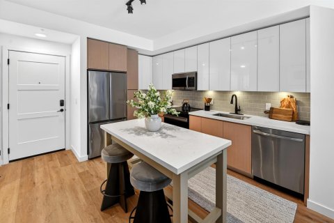 Condo in North Miami, Florida, 2 bedrooms № 2244497 - photo 21