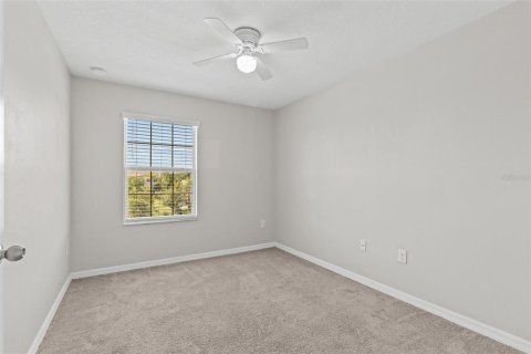 Townhouse in Sun City Center, Florida 3 bedrooms, 158.03 sq.m. № 1797945 - photo 13