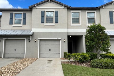 Townhouse in Sun City Center, Florida 3 bedrooms, 158.03 sq.m. № 1797945 - photo 2