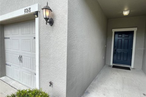 Townhouse in Sun City Center, Florida 3 bedrooms, 158.03 sq.m. № 1797945 - photo 3