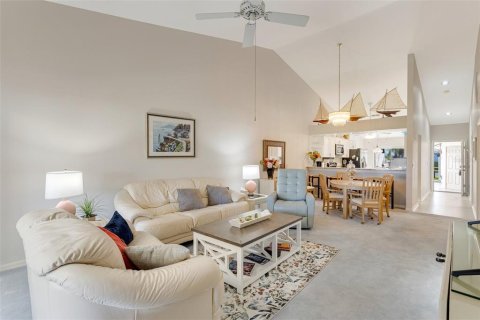 Villa ou maison à vendre à Fort Myers, Floride: 2 chambres, 114.46 m2 № 1638142 - photo 25