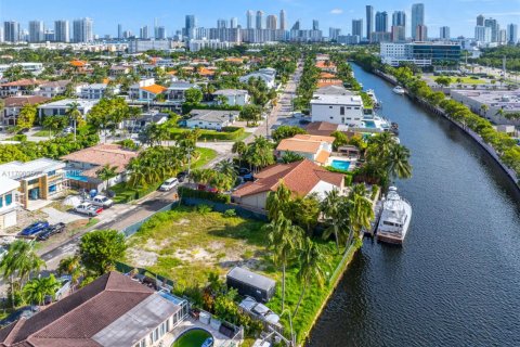 Land in North Miami Beach, Florida № 1693809 - photo 23