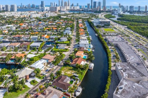 Land in North Miami Beach, Florida № 1693809 - photo 15