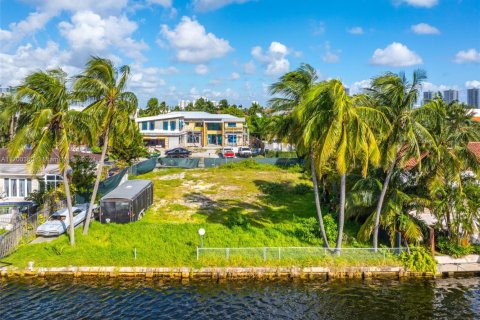Land in North Miami Beach, Florida № 1693809 - photo 29