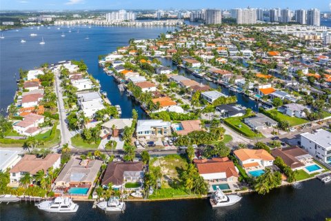 Land in North Miami Beach, Florida № 1693809 - photo 17