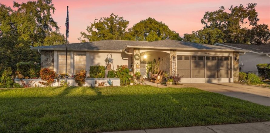 Casa en Port Richey, Florida 2 dormitorios, 172.52 m2 № 1852623